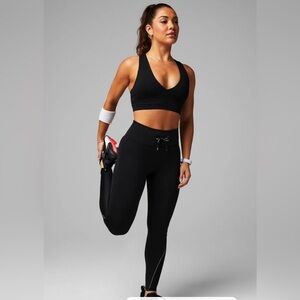 Fabletics Stride 9 high waisted leggings! Size small. Current item online